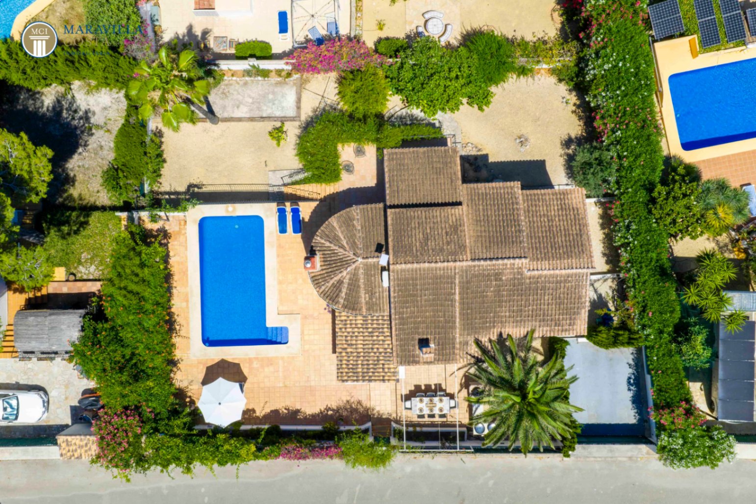 Charming Mediterranean-style villa with panoramic views