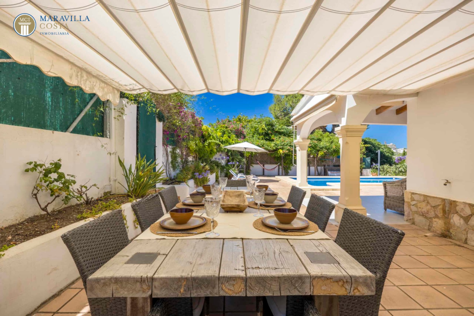Charming Mediterranean-style villa with panoramic views