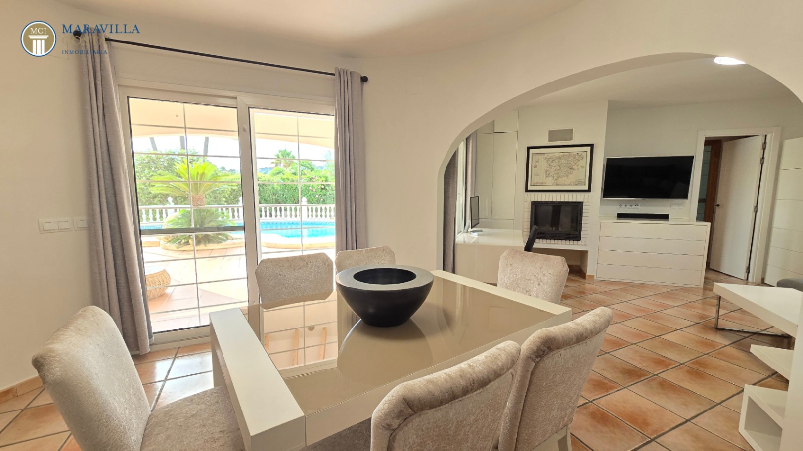 Stylish villa with sea views, guest house, and private pool area in Jávea.