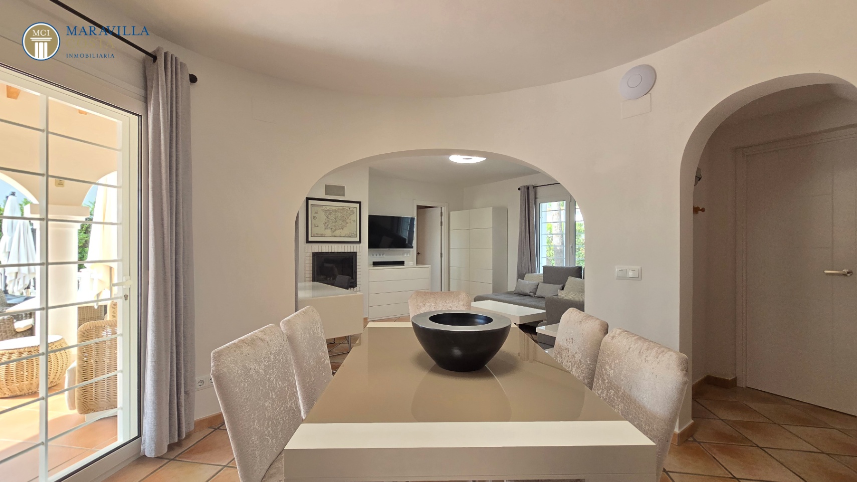 Stylish villa with sea views, guest house, and private pool area in Jávea.