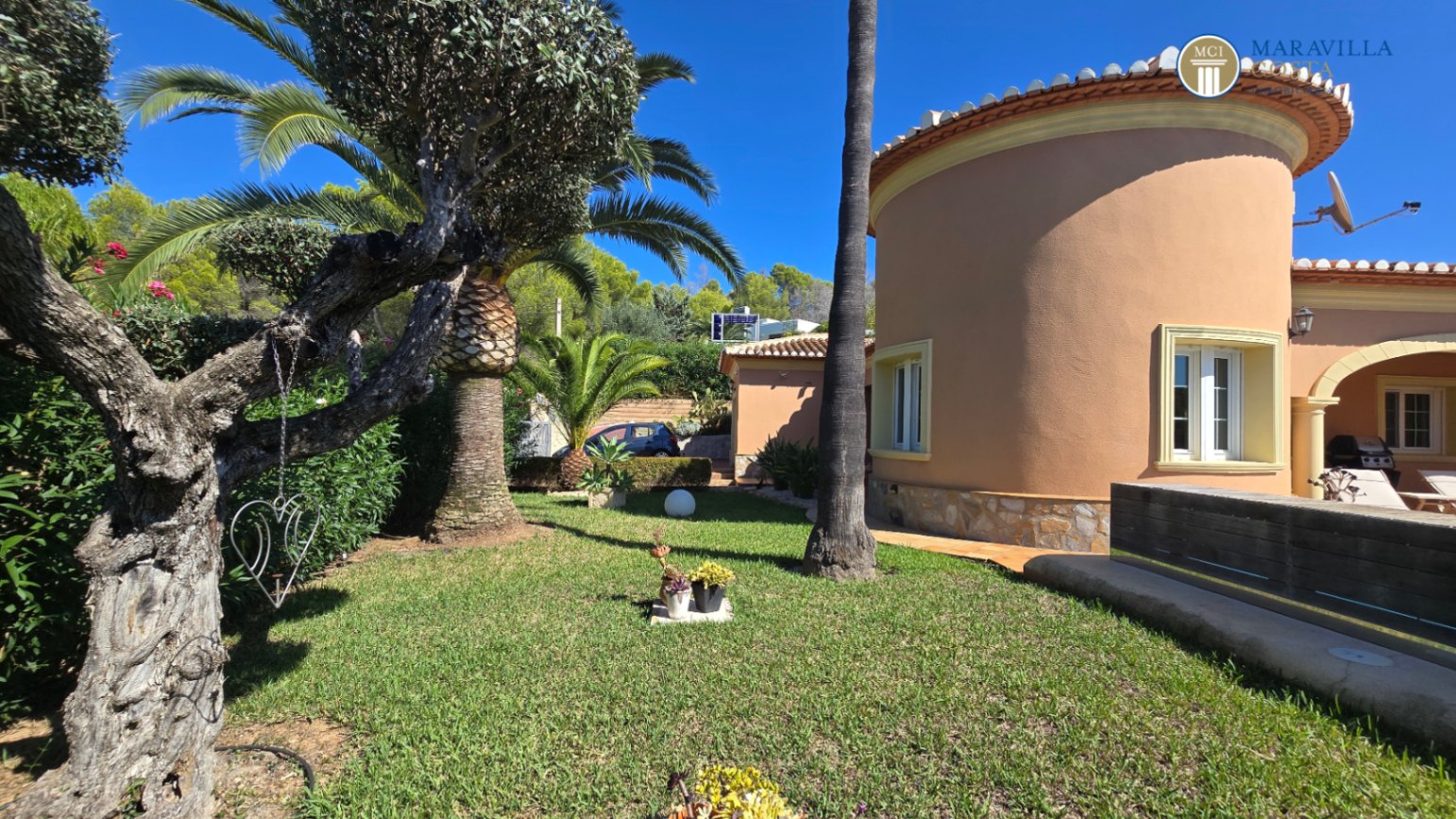 Well-maintained, well-equipped villa for sale in Jáve.